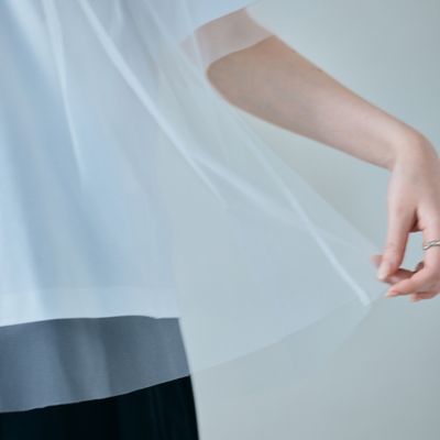 チュールレイヤードロゴＴシャツ（８３１２４５０３）
