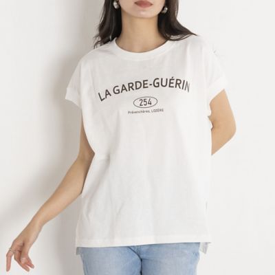 ＜EUCLAID (Women)＞【ｈｅｒ　ＥＵＣＬＡＩＤ】フレンチスリーブロゴＴシャツ（８８１２３４７１）