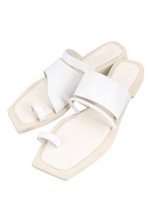 UN3D. ASYMME FLAT SANDAL-