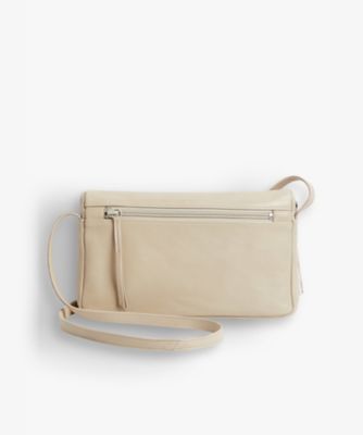 美品　agnès b(アニエス・ベー)ショルダー本革バッグ ラムレザー ショルダーバッグ ”Asya