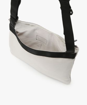 【ユニセックス】　　ショルダーバッグ　（ＹＡＨ０４－０２）（Ｐ６７３ＶＴＩ０８９４）