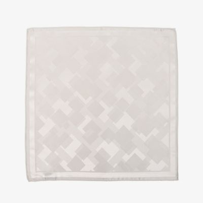 ＜D’URBAN (Men)＞スクエアパターンポケットチーフ（グレー）（１６０６２８６２０１）