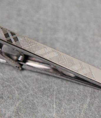 シャドーニューヨーカータータン タイホルダー