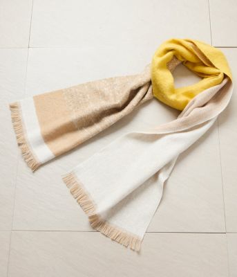 ＜NEWYORKER (Women)＞Ｐ．ＣＯＲＮＩＬＬＯＮ（ピー・コルニヨン）　配色マフラー（２０２５５１９２６８６０）