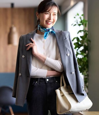 お値下げしました！美品　45R ヨットプリントのスカーフ MANTERO（マンテロ） ヨットボーダースカーフ