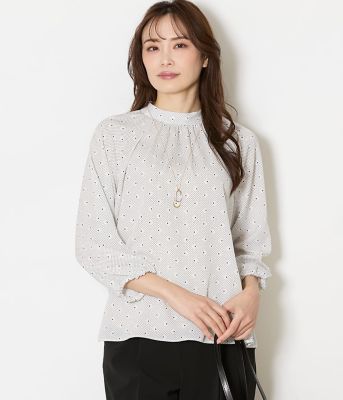＜NEWYORKER L PLUS (Women/大きいサイズ)＞【Ｌ】ダイヤドットプリント　スタンドネックギャザーブラウス（２０２６５９６４８２３０）