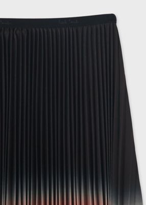 ウィメンズ　”Ｓｉｇｎａｔｕｒｅ　Ｓｔｒｉｐｅ”　プリーツスカート（１５５１０４０１４ＳＢＬ）