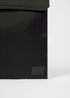 ”Ｃｒｏｐｐｅｄ　Ｌｏｇｏ”　シャイニーナイロン　ショルダーバッグ（８１３０４４８０１２ＮＳＨ）
