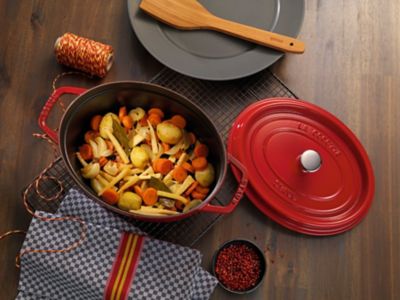 STAUB ストウブ　27cm 両手鍋　マスタード　27㎝　オーバル　鍋種類鍋