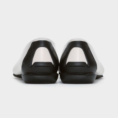 シューズ　ＰＯＩＮＴＥＤ　Ｕ　ＰＵＭＰＳ