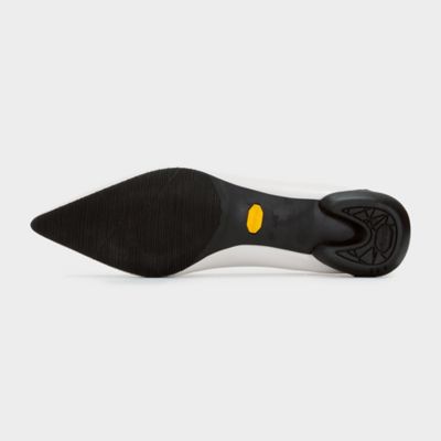 シューズ　ＰＯＩＮＴＥＤ　Ｕ　ＰＵＭＰＳ