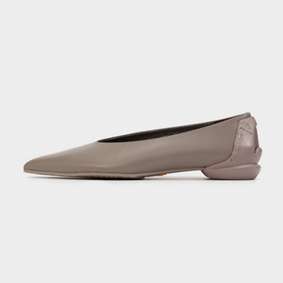 お決まり品 SHISEI Pointed U Pumps 黒-