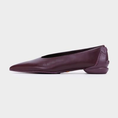 シューズ　ＰＯＩＮＴＥＤ　Ｕ　ＰＵＭＰＳ