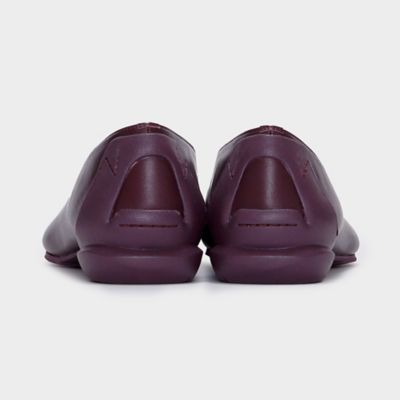 シューズ　ＰＯＩＮＴＥＤ　Ｕ　ＰＵＭＰＳ