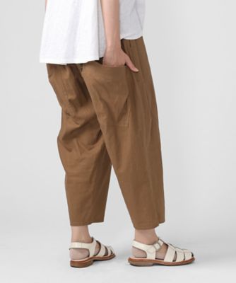 ＜BASCO (Women/大きいサイズ)＞マオパンツ・２８　綿麻素材の後ろビッグポケットパンツ　１４００４６１ー１０