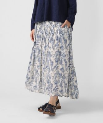 ＜BASCO (Women/大きいサイズ)＞アイデンスカート・グレージュ　フラワープリントのピンタックスカート　１５０５１６１ー５７
