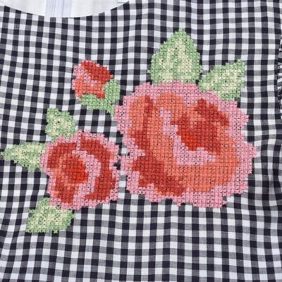 お花刺しゅうギンガムチェック　刺しゅうワンピース