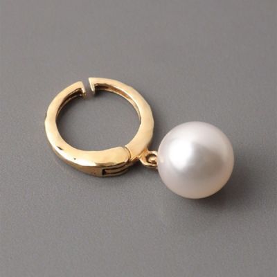 ＜e.m. (Women)＞開閉式パールイヤリング　※シングル