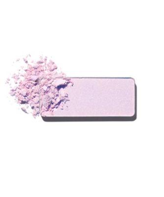 軽やかな質感はそのままに、生まれ変わったチークカラー。 微粒子パウダーを配合し、肌との密着力を高めました。 さらに、ピグメント・パールが美しく純粋な発色を叶えます。 4種類の質感と共にウォーム系からク
