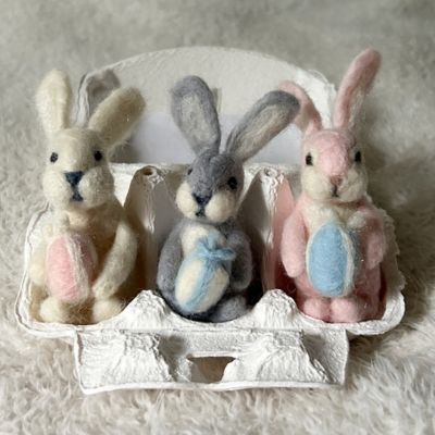 1日・短期講座】［66］羊毛フェルトで作るイースターのうさぎさん