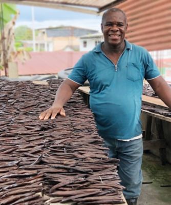 SDC0752 カカオ農園のバニラチョコ ダーク | CACAO HUNTERS