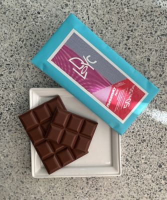 SDC0833 ビーン トゥー チョコレート バー スモーキーミルク