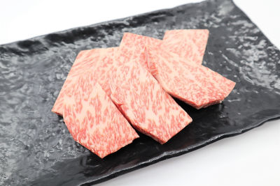 ＜I’s MEAT SELECTION＞国内産　黒毛和牛　ステーキ用切り落し