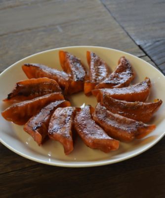 ＜餃子の餃天＞情熱の赤餃子（１２個入×４箱）