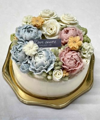 米粉と白餡のフラワーケーキ