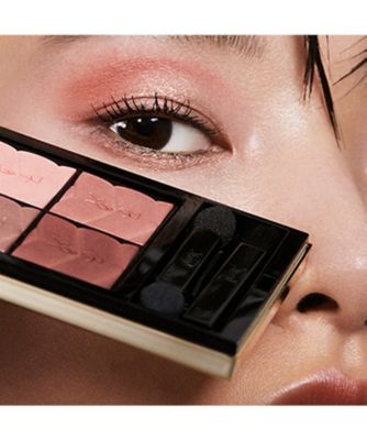 ベースメイク/化粧品Yves Saint Laurent Beauteクチュールミニクラッチ