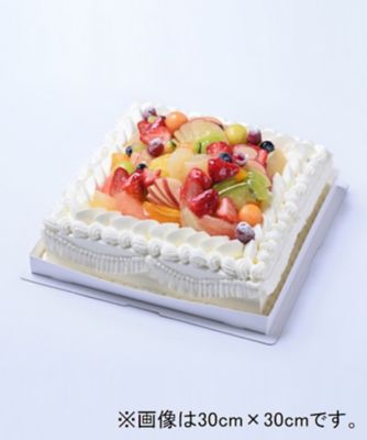 bonbons | こんにちは！！ bonbonsです😊 立体ケーキは