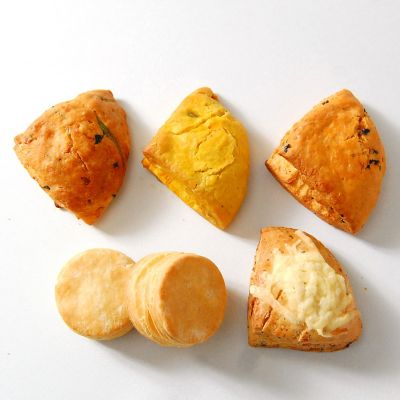 ★セイボリースコーンセット（スコーン５種計１６個）
