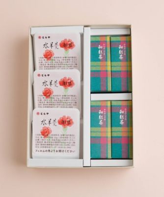 ＜三越伊勢丹/公式＞ とらや/トラヤ 羊羹・水羊羹詰合せ1号（伊勢丹タータン柄パッケージ 小形羊羹『和紅茶』・母の日パッケージ水羊羹入）お菓子・チョコレート（和菓子）【三越伊勢丹/公式】