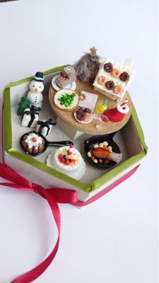 クリスマスの贈り物に✥ミニチュアサイズ サンタのオーケストラ 2セット新品未使用 11月21日（土）午後2時～4時 「クリスマスをミニチュアで飾ろう