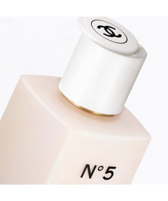 美品　シャネル N°5 ザ ボディ ローション 200ml Amazon | [セット品] CHANEL シャネル N°5 ボディ ローション