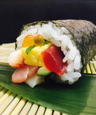 ＜寿司智＞【店頭受取／銀座】【恵方巻】【智０２】海鮮贅沢巻　２月３日（火）お受け取り