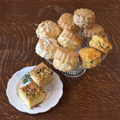 はり様✳︎ 4月 * スコーン * ヨーグルトとラム酒のスコーン * 公式 ストア食品・飲料・酒 - はり様✳︎ 4月 * スコーン