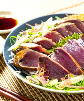 高知/ミヤカン鮮魚/ミヤカンセンギョ 燻香IBUSHIGA藁焼き鰹たたき(2節) 魚介類【三越伊勢丹/公式】