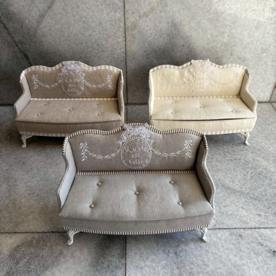 ＜Trianon Art de vivre＞★ソファー型の小物入れ・白