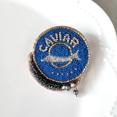 ＜Broderie La mienne＞★キャビアのブローチ