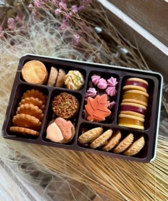 ＜UN LIVRE＞【２３おまとめ】オータム缶　【１１月届】