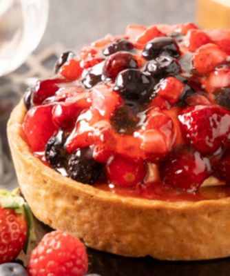 ロッシーニ風ハンバーグと赤い果実のドームタルトセット