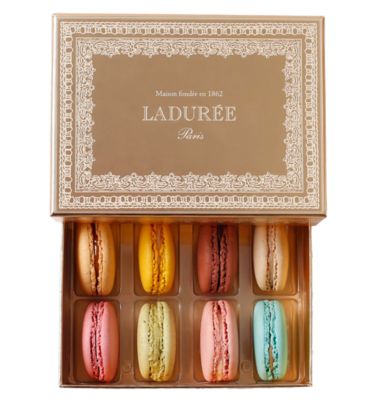 ラデュレ〉ナポレオン・トロワ・ゴールド マカロン8個入り