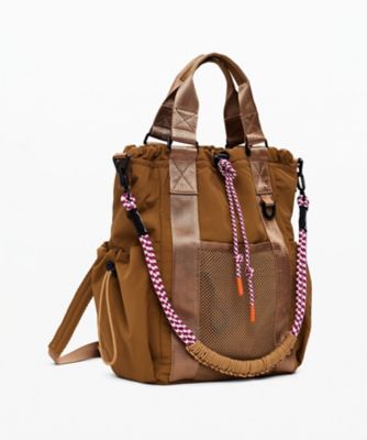 新品♡デシグアル　マルチポジション　ベージュ　マルチウェイ　バッグ　旅行カバン レディース Voyager マルチポジション マキシバックパック I