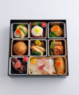 東京吉兆/トウキョウキッチョウ 【店頭受取／新宿】観桜弁当　３月１１日（水）～３月３１日（火）　各日午前１１時～午後５時お受け取り