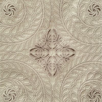 ☆高密度刺繍キルトマルチカバー | クラテックス/クラテックス | 三越