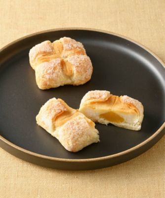 菓遊庵おまとめ】青森／チョコQ助 白黒ボトル 小 | 民芸菓子処 しん
