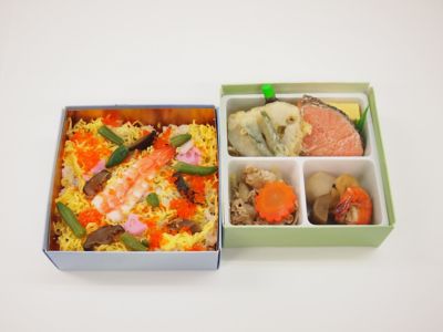 ＜ゆしま扇＞【店頭受取／日本橋】二段重ね弁当
