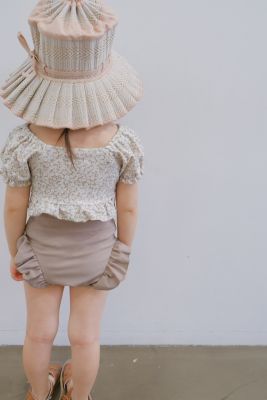 Ｓｗｉｍ　ｗｅａｒ　－　ｆｒｉｌｌ