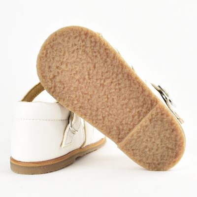 メッシュサンダル